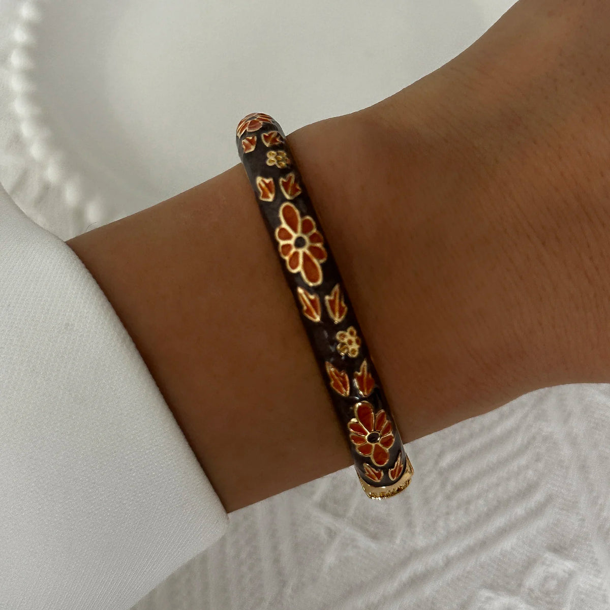 Bracelet Jonc Trèfle à Quatre Feuilles – Émail Coloré & Zircons | Porte-Bonheur