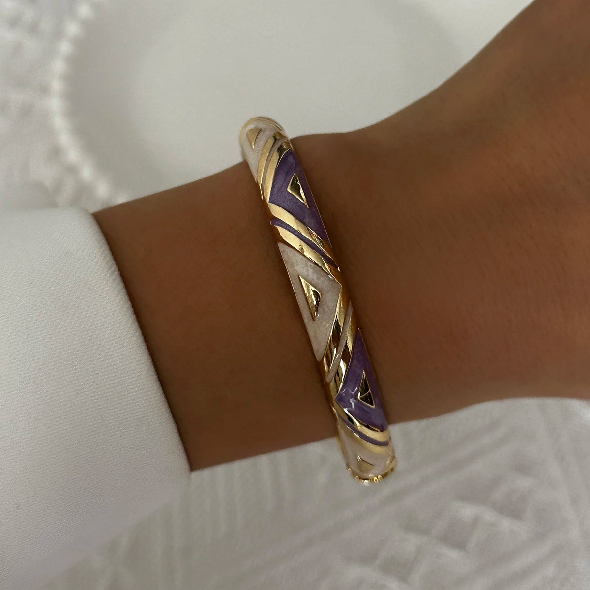 Bracelet Jonc Trèfle à Quatre Feuilles – Émail Coloré & Zircons | Porte-Bonheur