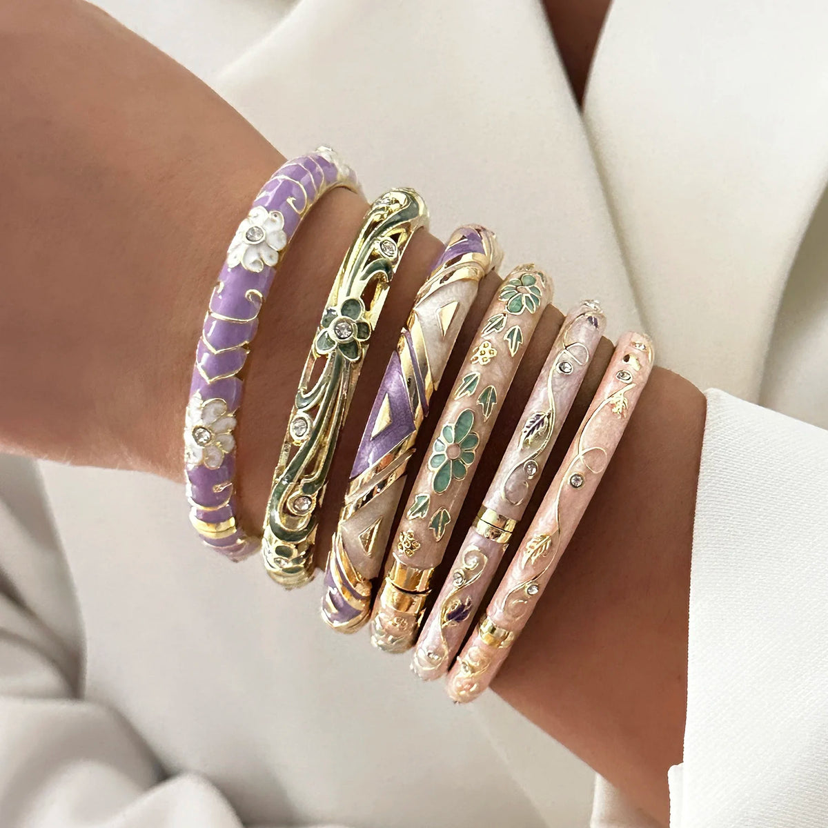 Bracelet Jonc Trèfle à Quatre Feuilles – Émail Coloré & Zircons | Porte-Bonheur