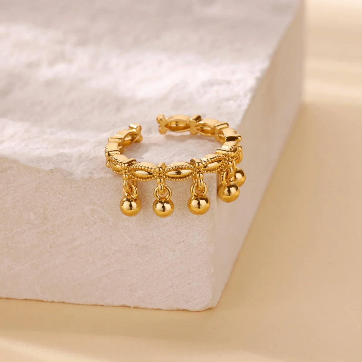 Bague Large Géométrique Acier Inoxydable doré – Style Vintage Minimaliste