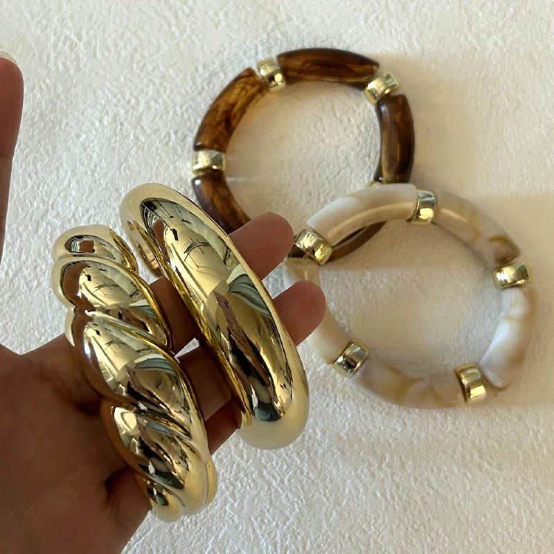 Lot de 4 Bracelets Joncs Résine Marron – Style Minimaliste Doré