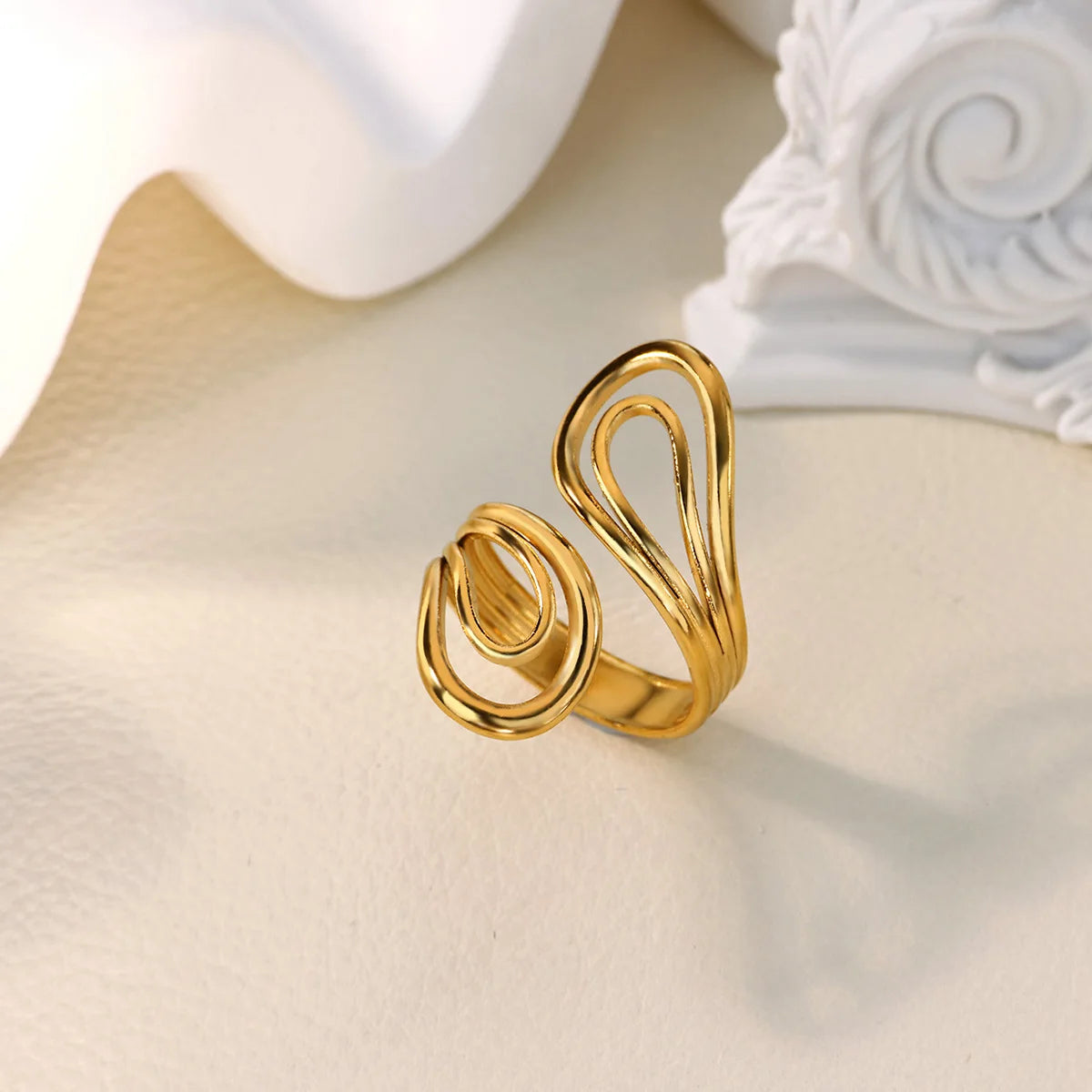 Bague Large Géométrique Acier Inoxydable doré – Style Vintage Minimaliste