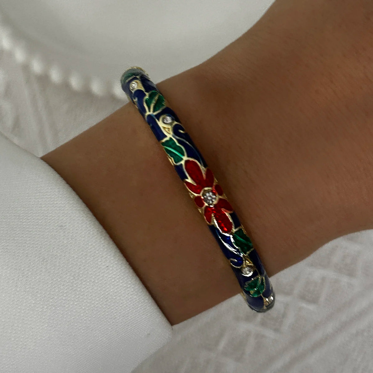 Bracelet Jonc Trèfle à Quatre Feuilles – Émail Coloré & Zircons | Porte-Bonheur