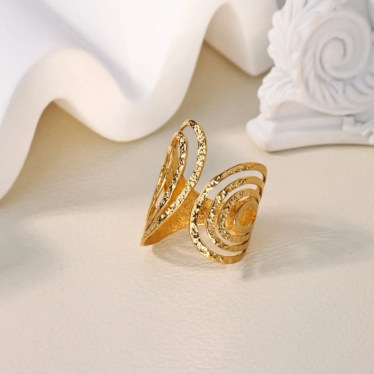 Bague Large Géométrique Acier Inoxydable doré – Style Vintage Minimaliste