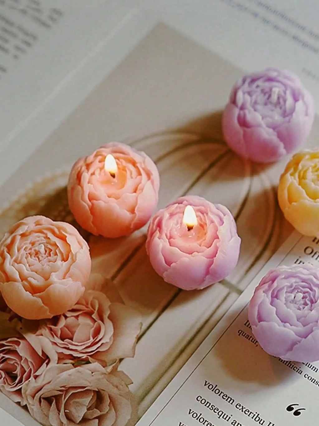 Coffret 4 Bougies Artisanales en Forme de Rose – Cire de Soja, Parfumées, Cadeau Saint-Valentin
