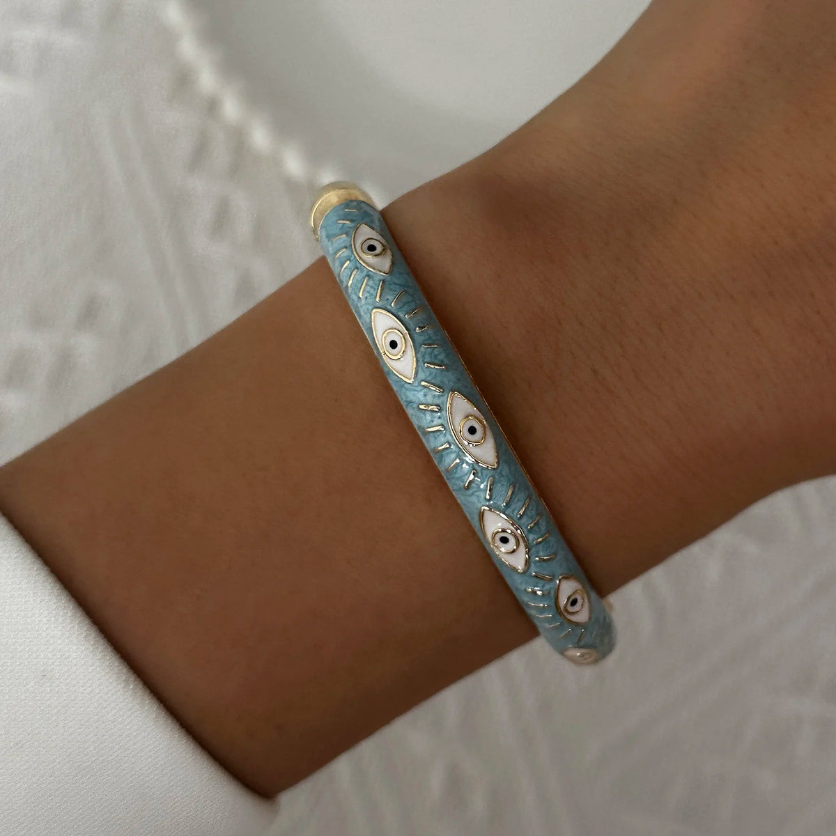 Bracelet Jonc Trèfle à Quatre Feuilles – Émail Coloré & Zircons | Porte-Bonheur